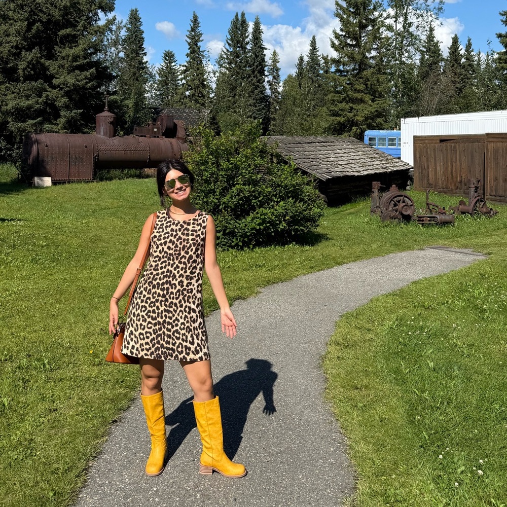 Meet your Posher, Anissa